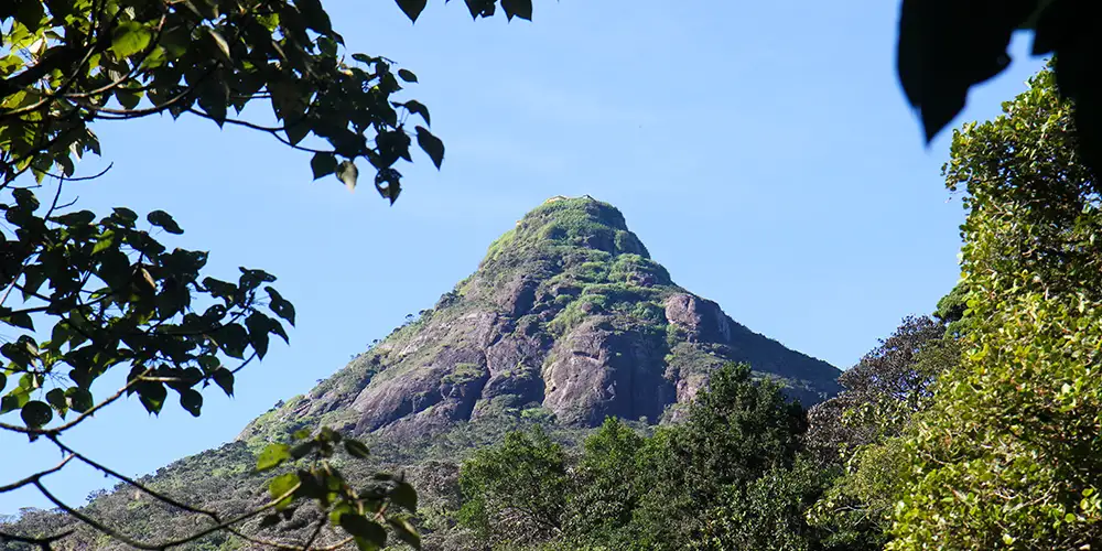 Hellig fottur på Sri Lanka
