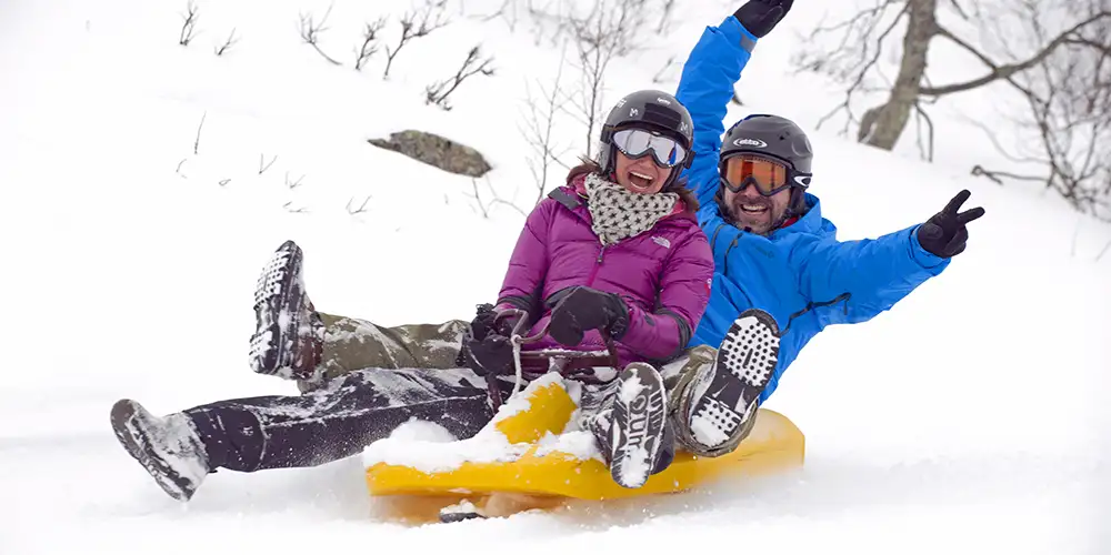 10 morsomme vinteraktiviteter uten ski på bena
