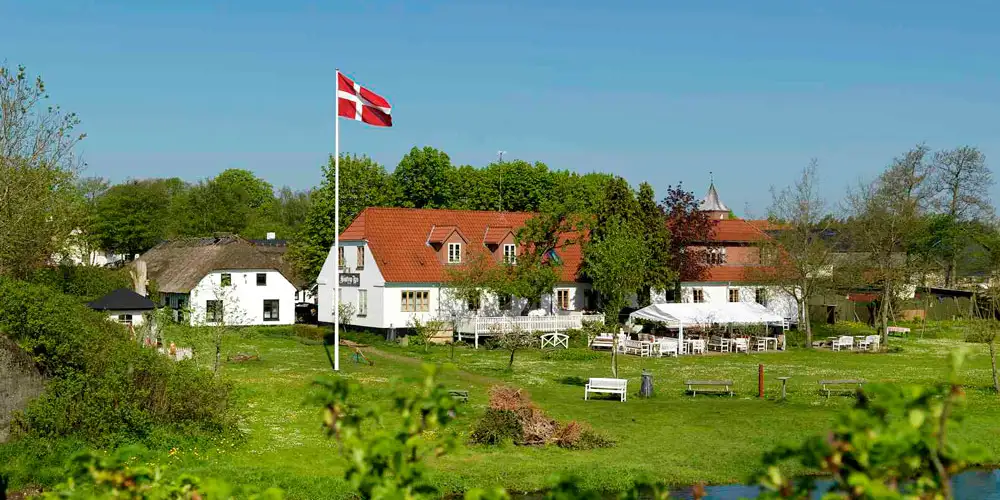 Kro, båt og kjærlighet