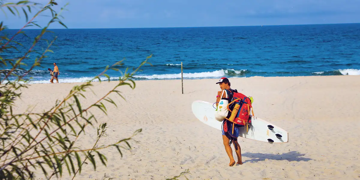 Til Nord-Polen med surfebrett og sykkel