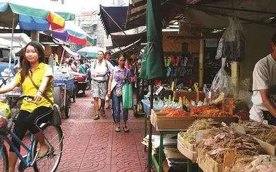 Sightseeing på to hjul i Bangkok