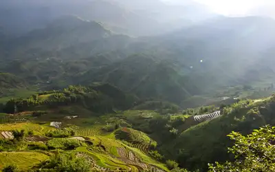 Vandretur i fjellbyen Sapa