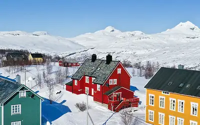 På ski under Suliskongen