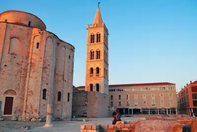 Zadar ut av skyggen