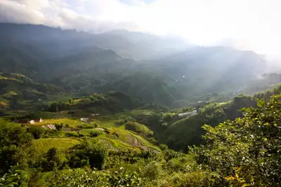 Vandretur i fjellbyen Sapa