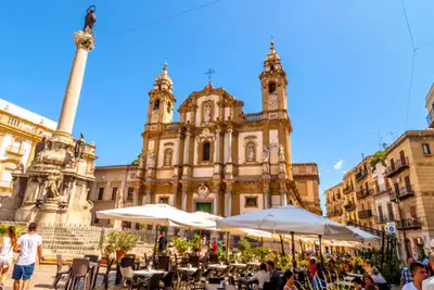 Gatemat på italiensk