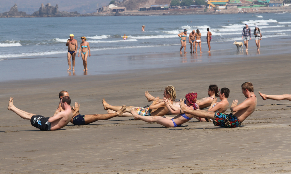 Hva med litt trening i vannkanten? Foto: Runar Larsen