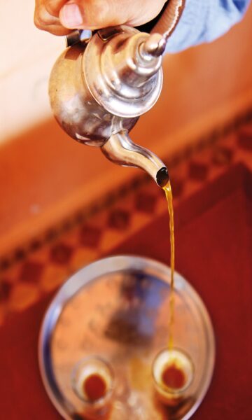 Hemmeligheten er å skjenke flere ganger – helst med fall på en halvmeter. Foto: Runar Larsen 