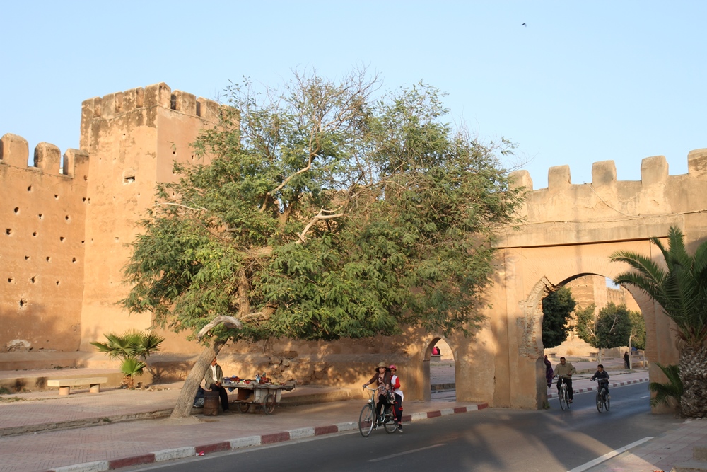 Det tar et par timer å spasere rundt den 7,5 km lange muren. Foto: Runar Larsen