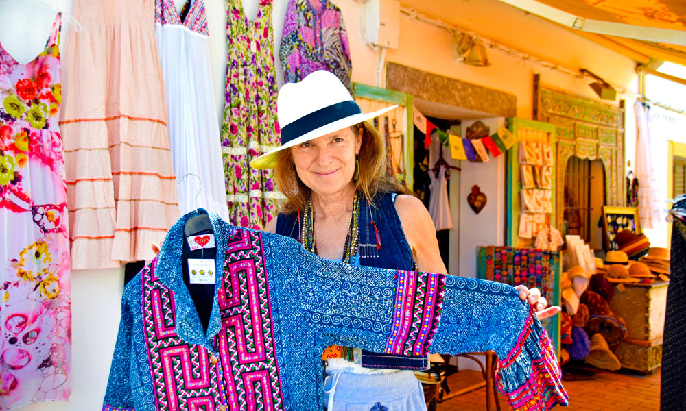 Hippiene som "oppdaget" øya rundt 1960-tallet har satt sitt preg på øya. I kunstnerbyen Santa Gertrudis de Fruitera kan du dra på hippieshopping. Foto: Mari Bareksten