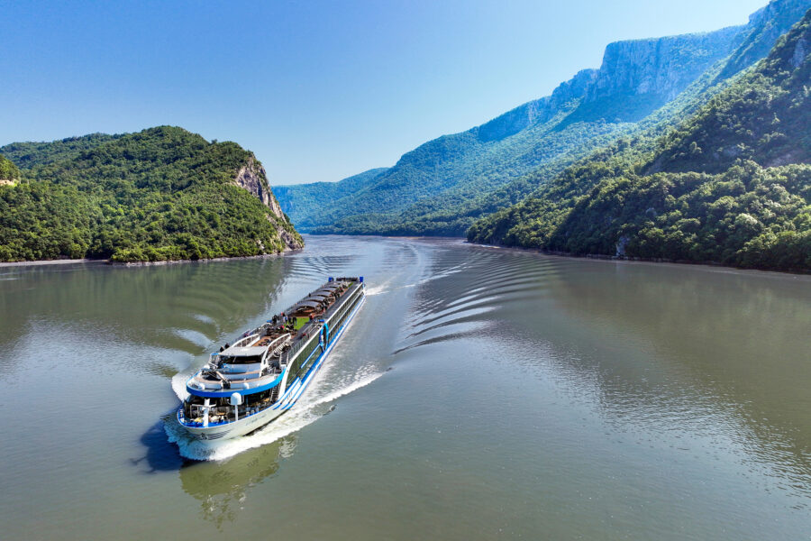 VELG CRUISE: VIVA har mange forskjellige elvecruise, så testreiseren kan velge mellom alt fra vincruise i Moseldalen til seilaser langs Donaus varierte land og byer.